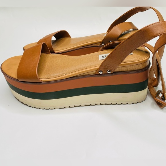 EUC🔹️Steve Madden Marco Marc Chunky Strappy Leather Sandals size 8 - Picture 9 of 9